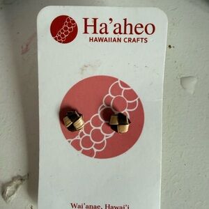 Ha'aheo Gold and Black Earrings